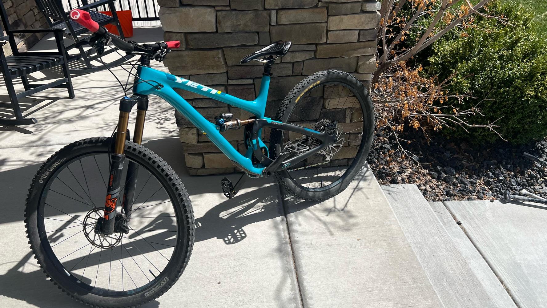 Yeti sb 5.5 xo1 with upgrades