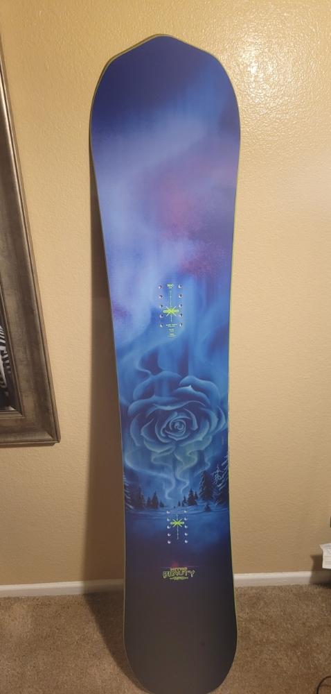 2023 Nitro Snowboard. Size:150