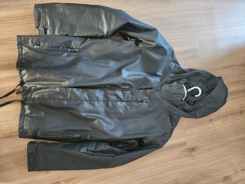 XL Volcom Invader Jacket