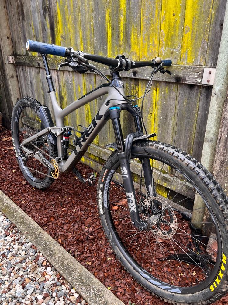 Trek Fuel Ex 9.8 Full Suspension mountain bike size xl