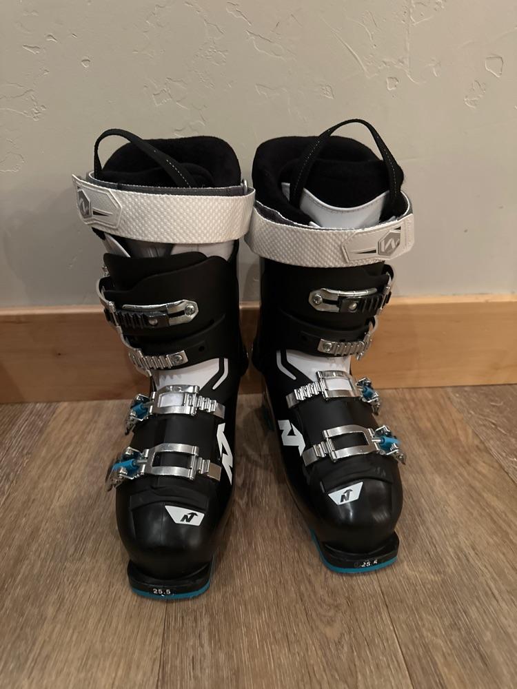 Women’s Ski Boots