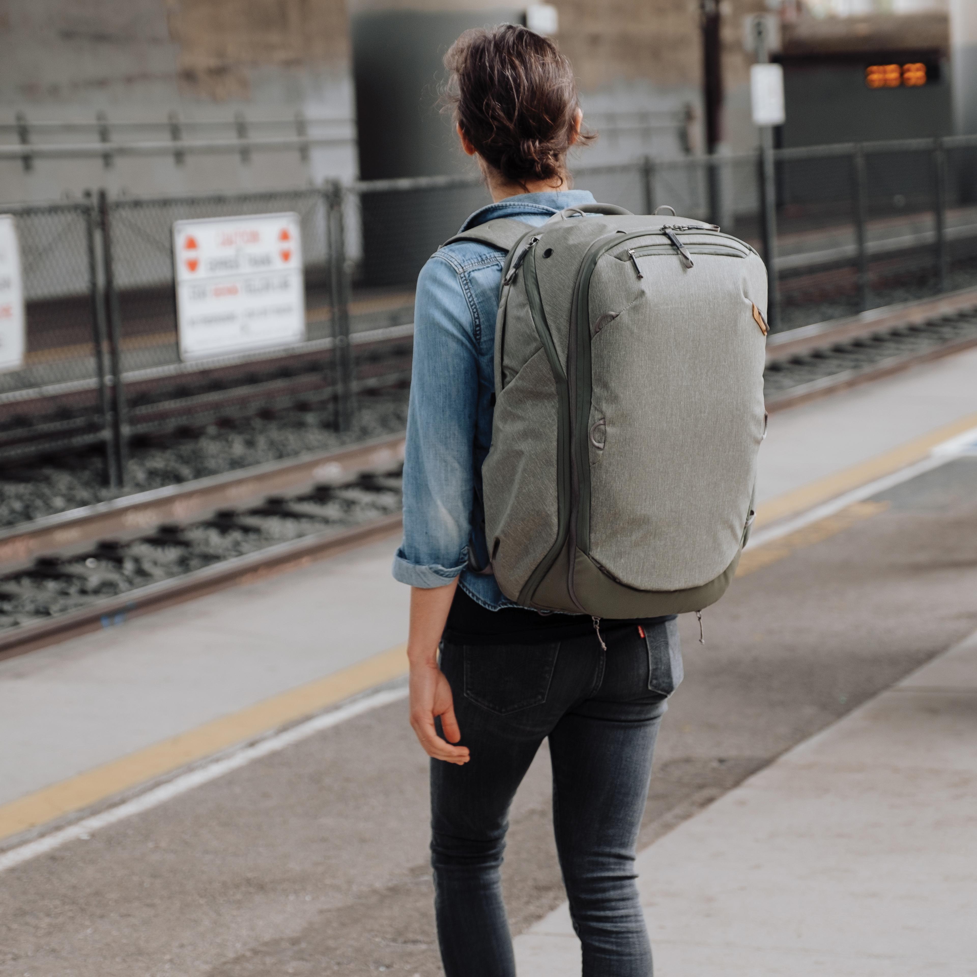 TRAVEL BACKPACK 45L SAGE
