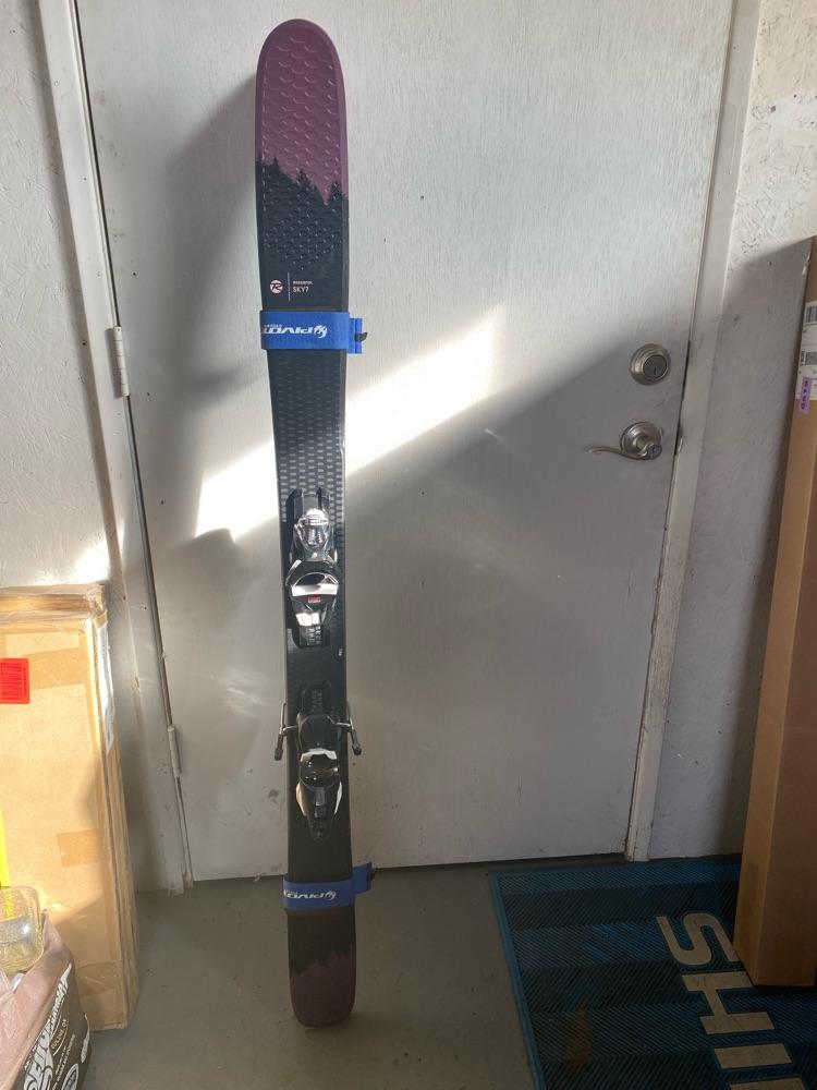 2020 Rossignol Skis 156cm w/ NK bindings