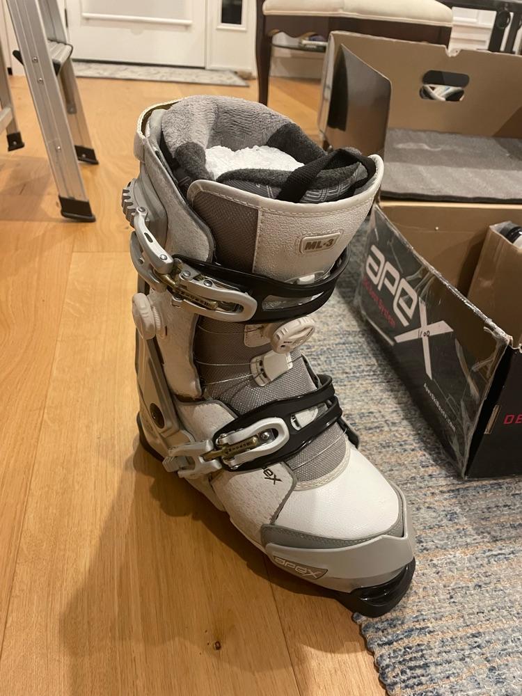 Apex Mondo Ski Boots